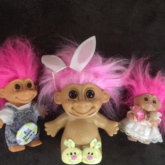 Dolls - Picture 3 of 3